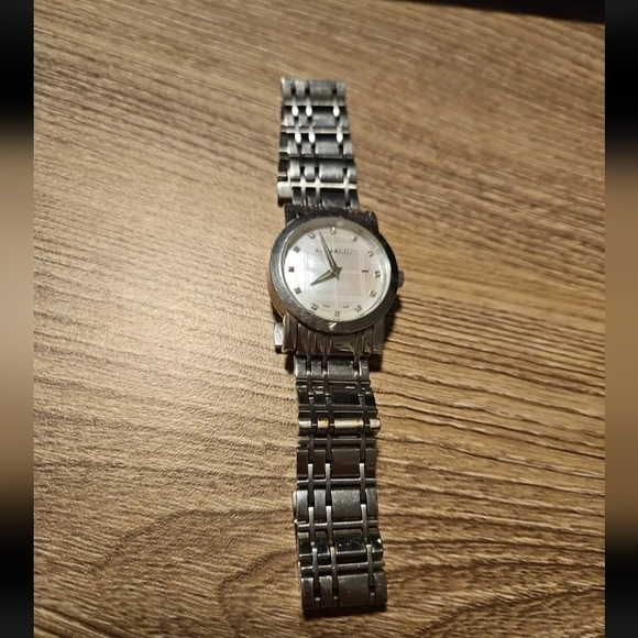 Burberry Heritage Watch Good Condition Luxury Womens Stainless Steel Designer - Picture 6 of 6